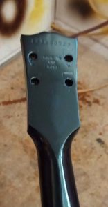 Svart LP huvudrep 18