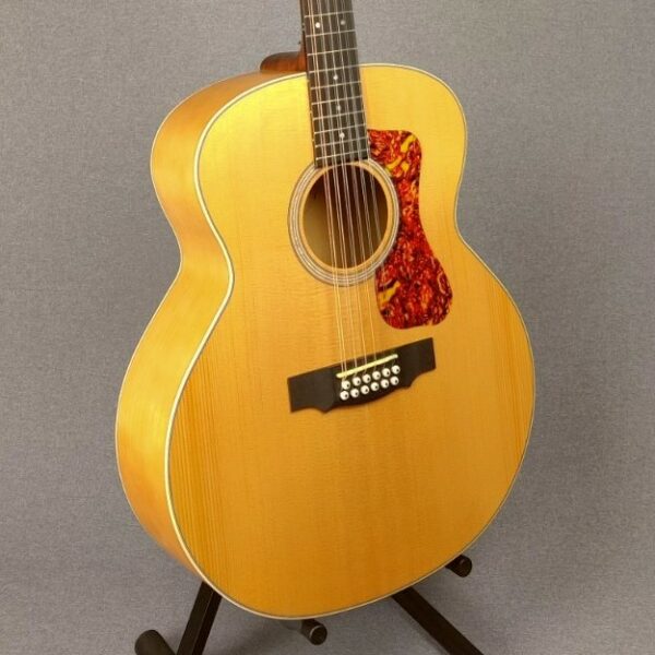 Guild F2512E