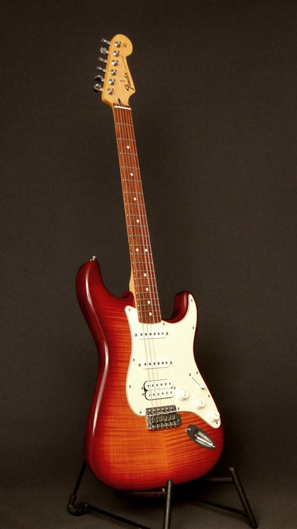 Fender Stratocaster Deluxe Plustop - 2014 - Bild 2