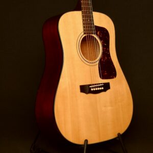 Guild D-40 Traditional - USA