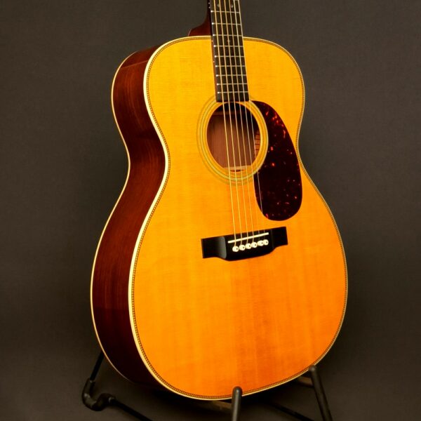 Martin 000-28